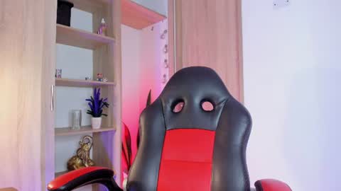 instagram sweetluna 0 online show from June 24, 3:08 pm