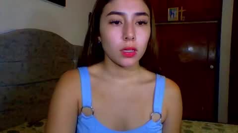 Snapshot of sweetmaddiee_ chatting on October 21, 1:11 am Maddie online show from October 21, 1:11 am