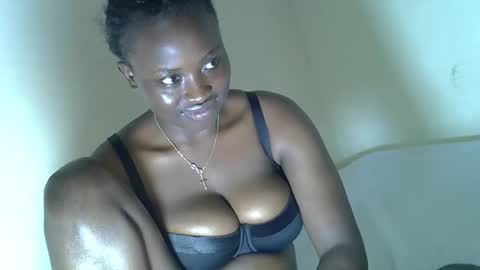Snapshot of sweetmarline chatting on September 28, 10:19 pm sweetmarline online show from September 28, 10:19 pm