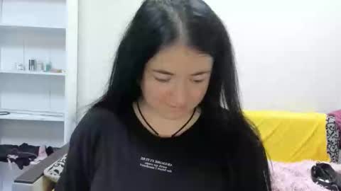 Snapshot of sweetmarylove chatting on September 21, 9:35 am sweetmarylove online show from September 21, 9:35 am