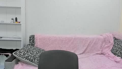 Snapshot of sweetmarylove chatting on February 27, 9:29 am sweetmarylove online show from February 27, 9:29 am