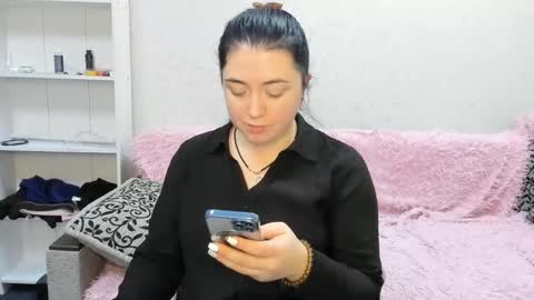 Snapshot of sweetmarylove chatting on February 1, 9:21 am sweetmarylove online show from February 1, 9:21 am