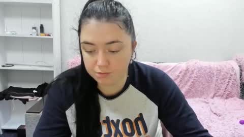 Snapshot of sweetmarylove chatting on February 16, 8:32 am sweetmarylove online show from February 16, 8:32 am