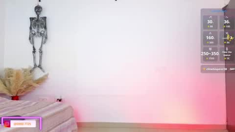 Snapshot of sweetmia_25 chatting on October 1, 10:08 pm MIA online show from October 1, 10:08 pm