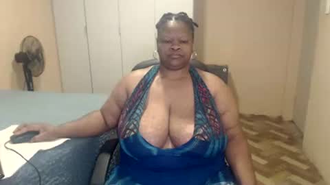 sweetnoziexxx online show from May 11, 5:25 am