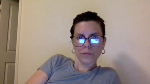 sweetriddance online show from May 19, 9:27 am
