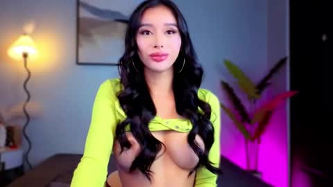 Snapshot of sweetsassyts chatting on October 6, 10:44 am keana online show from October 6, 10:44 am