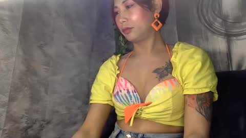 spicy online show from October 12, 5:04 pm