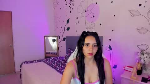 Snapshot of sweett_face chatting on October 13, 11:56 am sweett_face online show from October 13, 11:56 am