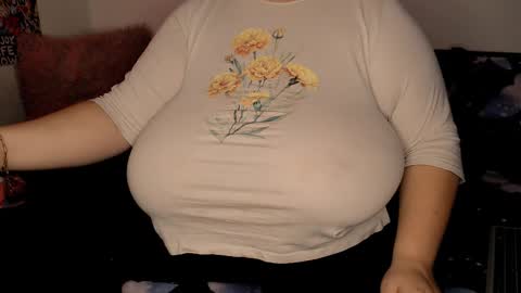 Maya online show from November 18, 3:15 pm