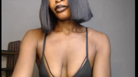 sweetxxboobsx online show from April 10, 8:41 am