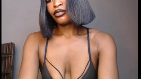 sweetxxboobsx online show from April 19, 8:59 am