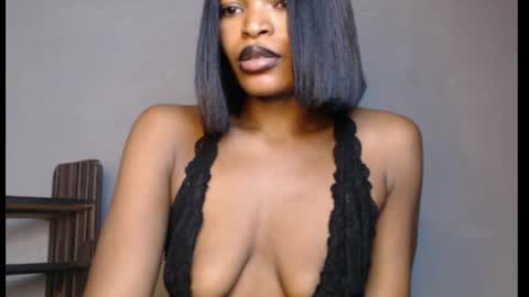sweetxxboobsx online show from May 20, 4:13 pm