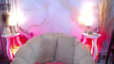 Snapshot of sweetylally chatting on October 8, 12:22 pm LAURA online show from October 8, 12:22 pm