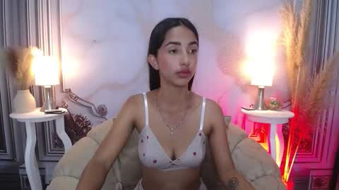 LAURA online show from November 28, 12:12 pm