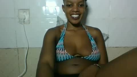 sweetz_candice online show from November 12, 11:18 pm