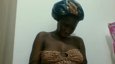 sweevagina22 online show from March 9, 11:20 pm