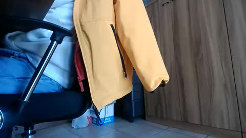 swimbtm online show from March 31, 8:37 am