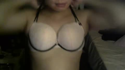 Snapshot of swimsuitloves chatting on January 18, 3:16 pm swimsuitloves online show from January 18, 3:16 pm