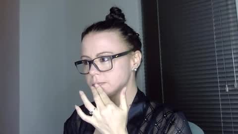 swt_nova online show from November 7, 8:33 pm