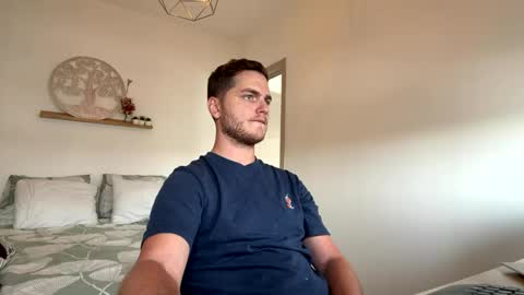 syl092 online show from March 6, 12:59 pm