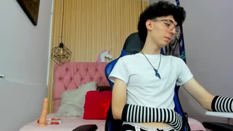 Syriussz online show from February 16, 7:45 pm