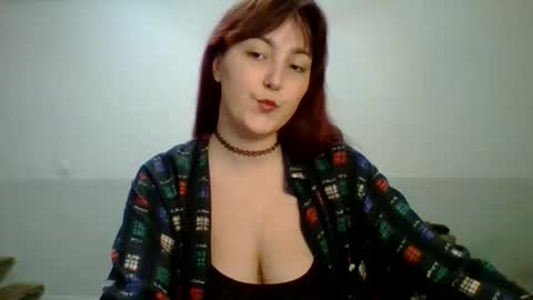 Snapshot of syssipisi chatting on September 20, 4:10 pm Sarah online show from September 20, 4:10 pm
