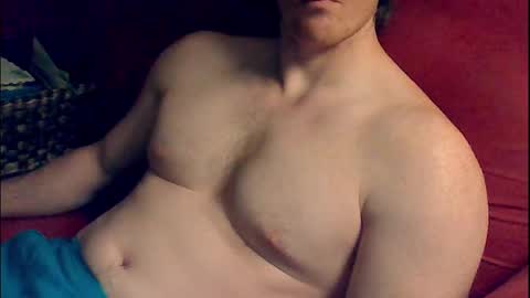 Snapshot of t3ns0r_ chatting on October 6, 10:33 am t3ns0r_ online show from October 6, 10:33 am