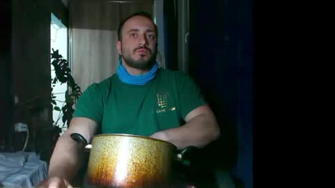 Huracane online show from April 13, 6:23 pm