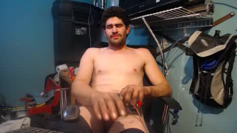 Snapshot of tabmasterx chatting on February 13, 2:20 pm tabmasterx online show from February 13, 2:20 pm