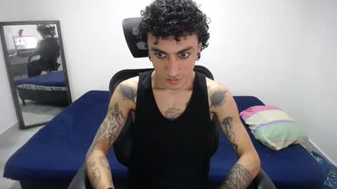 Luis Independent Model online show from March 19, 7:08 pm