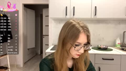 Tessa online show from March 1, 9:35 am