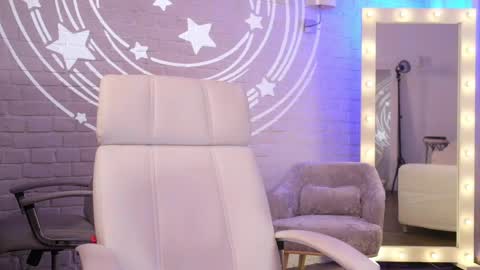 Margo online show from April 8, 3:48 pm