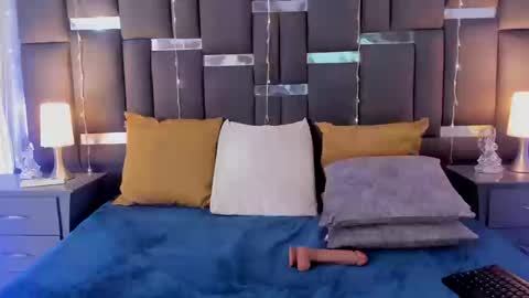 tali  online show from March 11, 8:45 pm