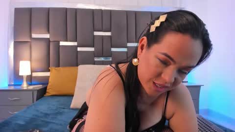 tali  online show from September 10, 6:53 pm