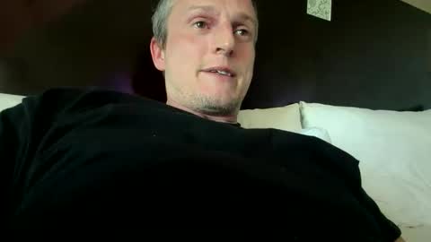 first stream was very fun grateful for every follow and super active chat online show from April 21, 11:39 am