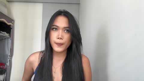 Mia online show from April 18, 4:58 am