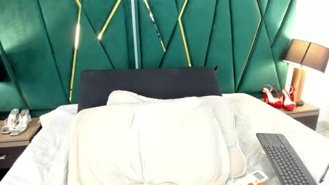 Snapshot of tamara_myller1 chatting on September 26, 2:03 pm Tamara online show from September 26, 2:03 pm