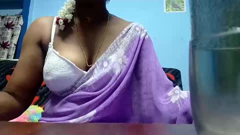 Snapshot of tamilmadhi520 chatting on September 25, 5:20 pm tamilmadhi520 online show from September 25, 5:20 pm