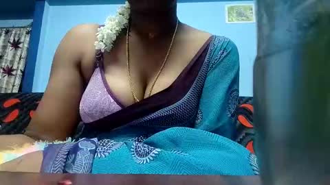 Snapshot of tamilmadhi520 chatting on September 17, 6:55 pm tamilmadhi520 online show from September 17, 6:55 pm