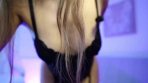 Snapshot of tammy_bonnet chatting on October 19, 1:21 am Tammy online show from October 19, 1:21 am
