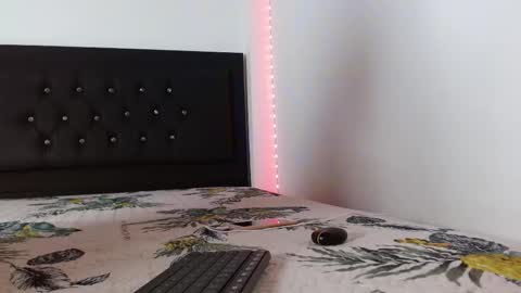 Snapshot of tamy_sexygirl chatting on February 24, 6:27 am tamy online show from February 24, 6:27 am