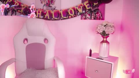 Snapshot of tamyblue_ chatting on October 16, 2:38 pm BLUE online show from October 16, 2:38 pm