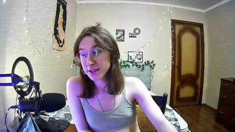 Milena Kuprianova online show from February 11, 1:20 pm