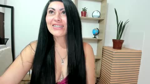 Snapshot of tania_mature chatting on September 22, 6:23 pm tania online show from September 22, 6:23 pm