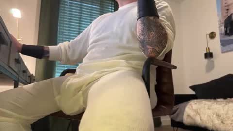 Tank Guy online show from December 29, 7:11 pm