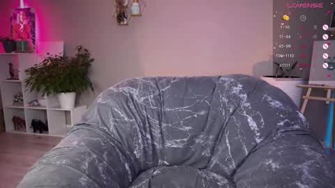 Tanya acid       online show from September 14, 4:59 am