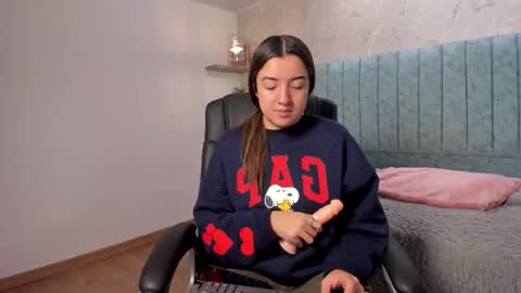 Tara  online show from February 21, 12:41 pm