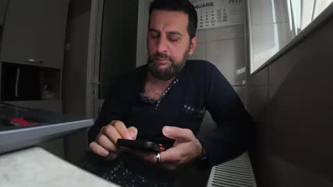 Snapshot of tarkan198 chatting on February 1, 8:08 am tarkan198 online show from February 1, 8:08 am