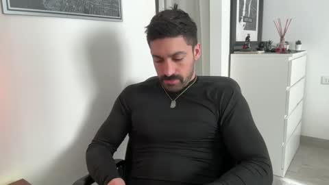 tarquit8 online show from February 15, 12:37 pm